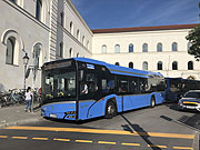 Busse als Ersatzverkehr zwischen Universität und Münchner Freiheit (©Foto: Martin Schmitz)